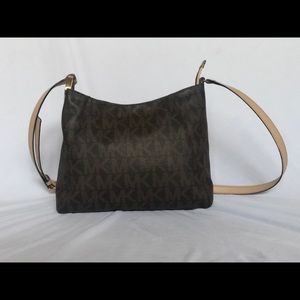 Micheal Kors Large Crossbody Bag